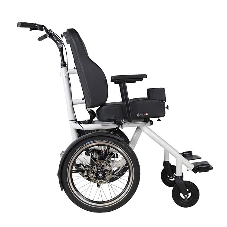 Huka Diaz rolstoelfiets met afneembare rolstoel aangepaste stoel