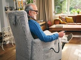 De perfecte sta-op stoel vind je bij Medipoint De perfecte sta-op stoel vind je bij Medipoint