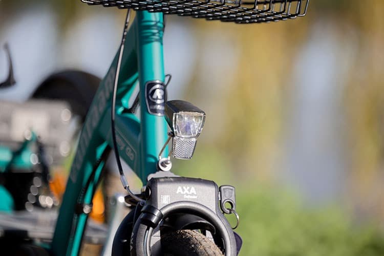 Van Raam Easy Go Scootmobielfiets elektrisch detail voorlicht en slot