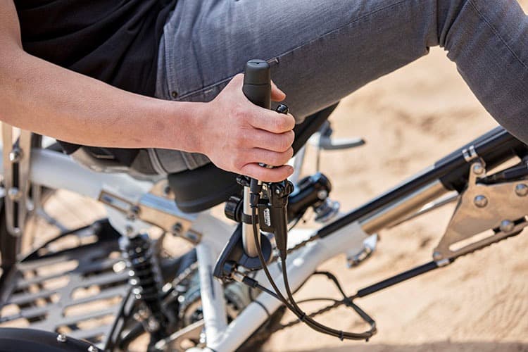 Van Raam elektrische driewiel ligfiets detail onderstuur