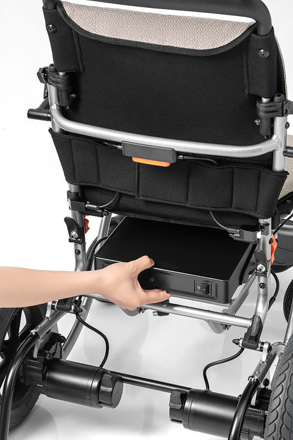 Elektrische rolstoel opklapbaar en lichtgewicht Excel X50R+ accu en opbergruimte