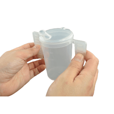 Drinkbeker met lange tuit en handgrepen