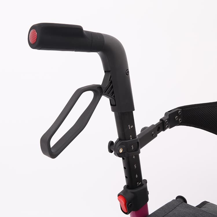 GoMe One rollator lichtgewicht groen met tas en rugband detailfoto verstelbare rugband, comfortabel handvat en handrem