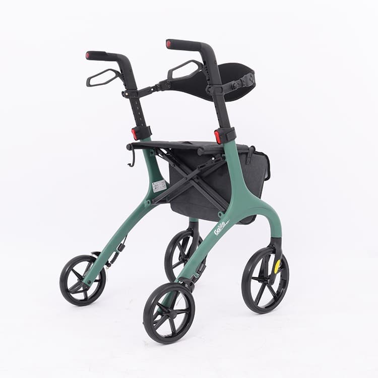 GoMe One rollator lichtgewicht groen met tas en rugband schuinachteraanzicht