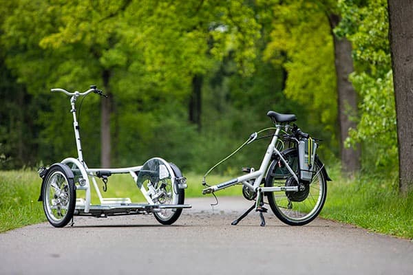 Van Raam Velo Plus rolstoelfiets met oprijplaat ontkoppeling fiets en rolstoelplaat