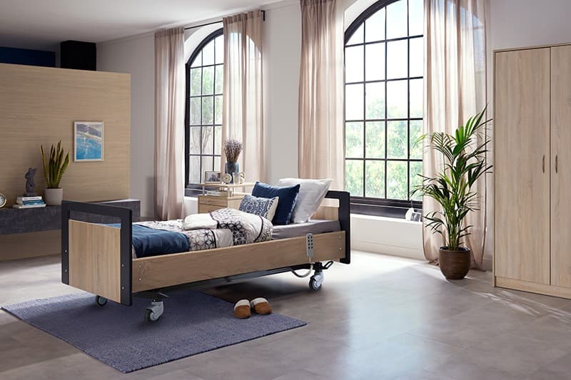 Deron Timeless Care bed bright houten hoog-laagbed sfeerbeeld
